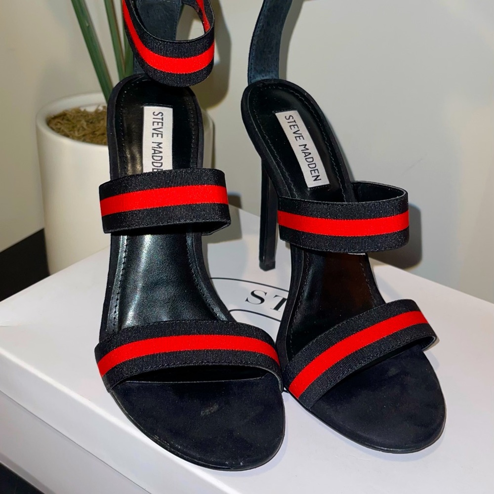 Crave Steve madden Strap heels